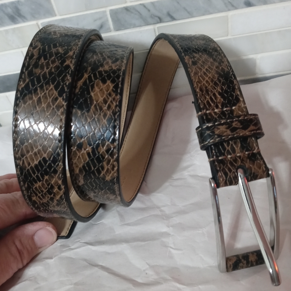 Banana Republic Synthetic Leather Brown Black Faux snakeskin Women's Belt 38.5”